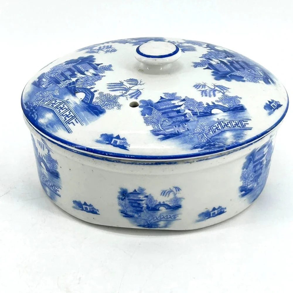 VTG Hall Blue Willow Transferware Covered Dish Round Pagoda Chinoiserie Blue